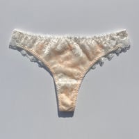 Lupin Thong｜White