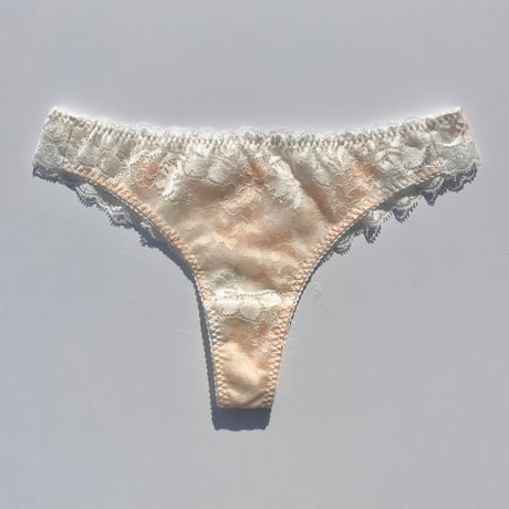 Lupin Thong｜White