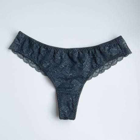 Viola Thong｜Moss Green
