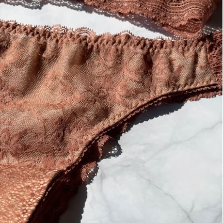 Serruia Thong｜Mocha