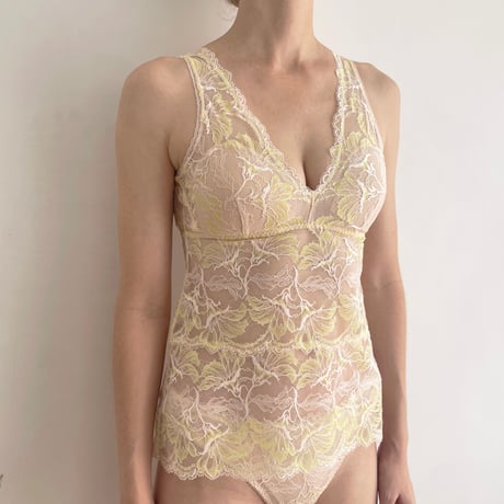 Lily All Lace BraCamisole（パッド込み）｜Yellow