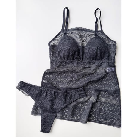Amary Strap BraCamisole（パッド込み）｜Charcoal