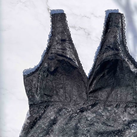 Viola All Lace BraCamisole（パッド込み）｜Black