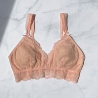 Love Coral Pink Bralette（パッド込み）