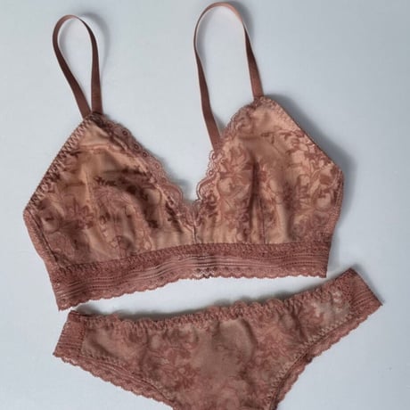 Serruria Bralette（パッド込み）｜Mocha