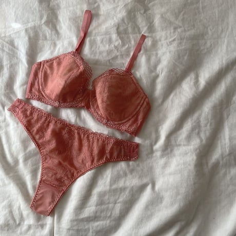 Calla Lily Underwire Bra｜Coral