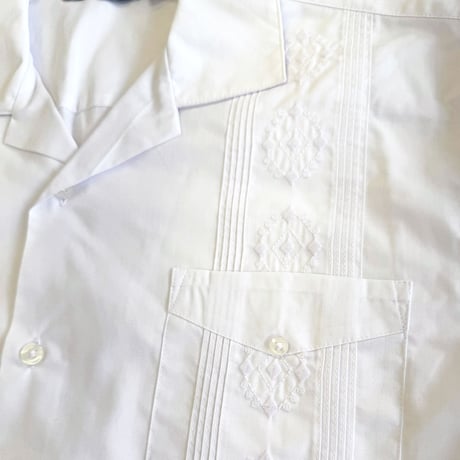 CUBAVERA   AUTHENTIC EMBROIDERED GUAYABERA SHIRT　キューバベラ　キューバシャツ
