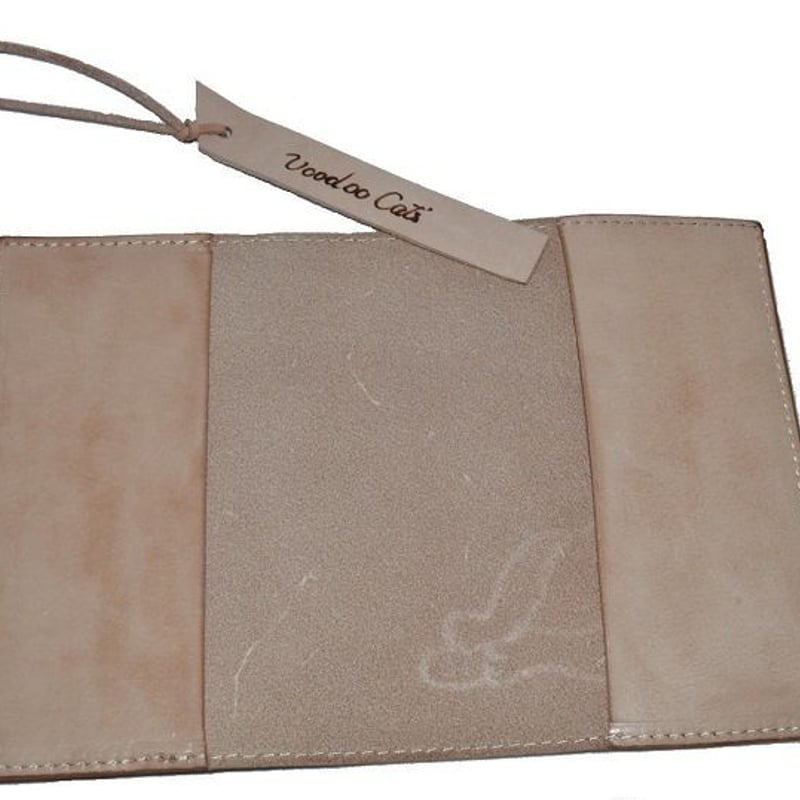 ブックカバー 文庫本サイズ 牛革 ヌメ革 ネコカービング 18062801