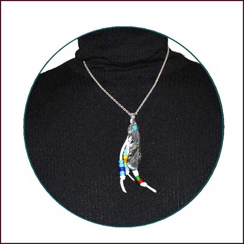 IU873【新品】頭金イーグルと上金、ターコイズの豪華5連フェザー鹿紐ネックレス IU873【新品】頭金イーグルと上金、ターコイズの豪華5連フェザー