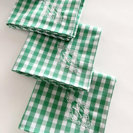 イニシャル刺繍ギンガムチェックのハンカチ（GREEN*WHITE） | YLINUM