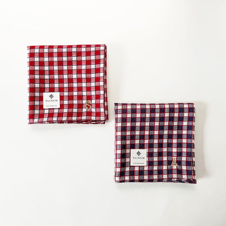 イニシャル刺繍ドビーギンガムチェックのハンカチ（RED）