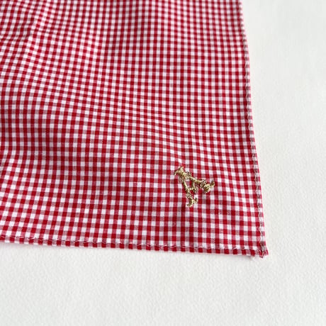 イニシャル刺繍ギンガムチェックの小さめハンカチ（RED*WHITE）
