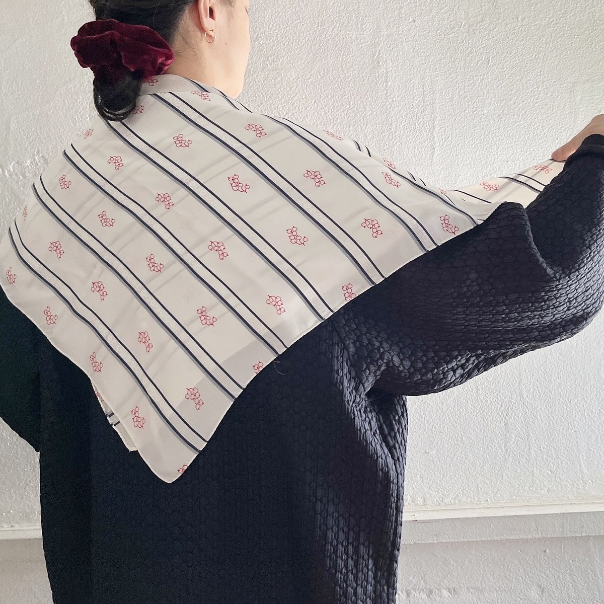 イタリア製ヴィンテージ生地のシルクスカーフ（MILK*RED*Berry Stripe