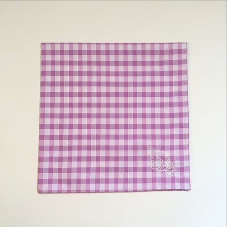 イニシャル刺繍ギンガムチェックのハンカチ（LILA*WHITE）