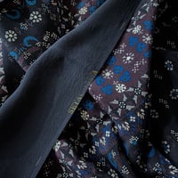 イタリア製ヴィンテージ生地のシルクスカーフ（NAVY Chinz） | SANDÉMEREEN