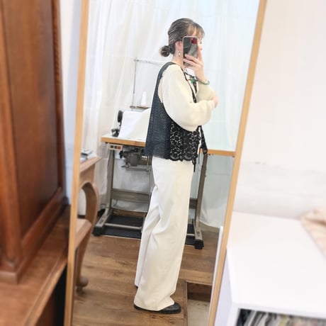 Ribbon Tie Vneck Lace VEST：スイス製ヴィンテージレース生地