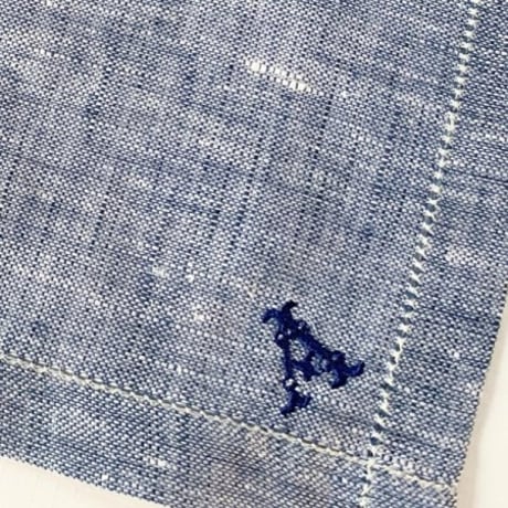 イニシャル刺繍リネンシャンブレーハンカチ（NAVY * NAVY）