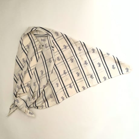 イタリア製ヴィンテージ生地のシルクスカーフ（MILK*NAVY*Berry Stripe ） | SANDÉMEREEN