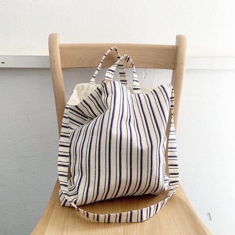 フランス製ヴィンテージ生地のショルダートートバッグ（IVORY * NAVY)