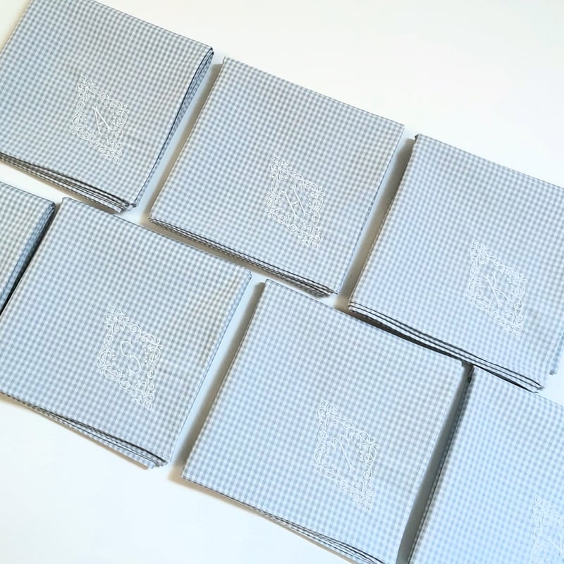 ★カフェオレギンガムチェック×三角ホワイト★ ハンドメイド　リバーシブル　スタイ ☆カフェオレギンガムチェック×三角ホワイト☆ ハンドメイド