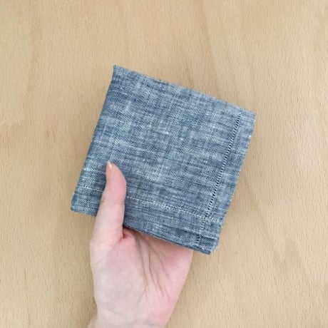 リネンシャンブレーハンカチ（NAVY）