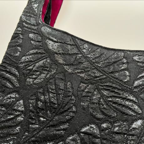 フランス製ヴィンテージジャカード生地のバッグ（BLACK - Botanical Jacquard）