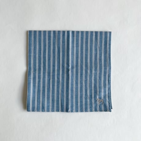 イニシャル刺繍ストライプの小さめハンカチ（SmokyBLUE*WHITE）