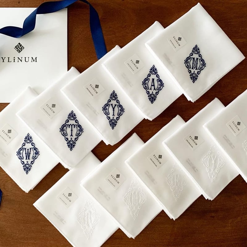 イニシャル刺繍ハンカチ（WHITE） | YLINUM