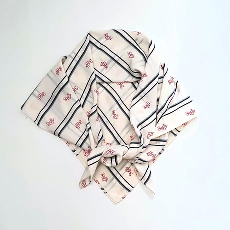 イタリア製ヴィンテージ生地のシルクスカーフ（MILK*RED*Berry Stripe ） | SANDÉMEREEN