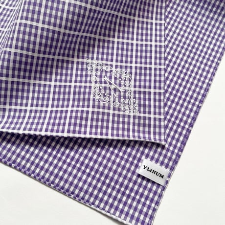 イニシャル刺繍ドビー織ギンガムチェックのハンカチ（PURPLE*WHITE）