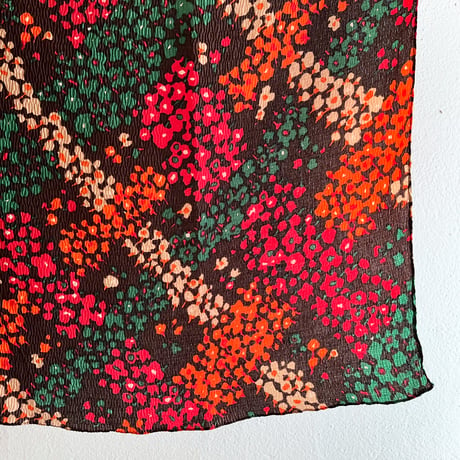 フランス製ヴィンテージ生地のシルクスカーフ（BROWN Floral）