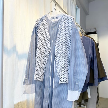 Ribbon Tie Vneck Lace VEST：スイス製ヴィンテージレース生地