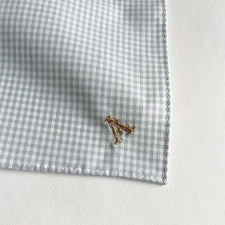 イニシャル刺繍ギンガムチェックの小さめハンカチ（MIST*WHITE）