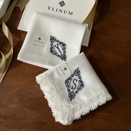 【予約注文】イニシャル刺繍レースハンカチ（NAVY）※発送予定日は商品説明をご確認ください / ブライダルハンカチ