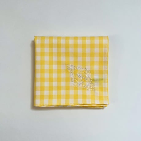 イニシャル刺繍ギンガムチェックのハンカチ（YELLOW*WHITE）
