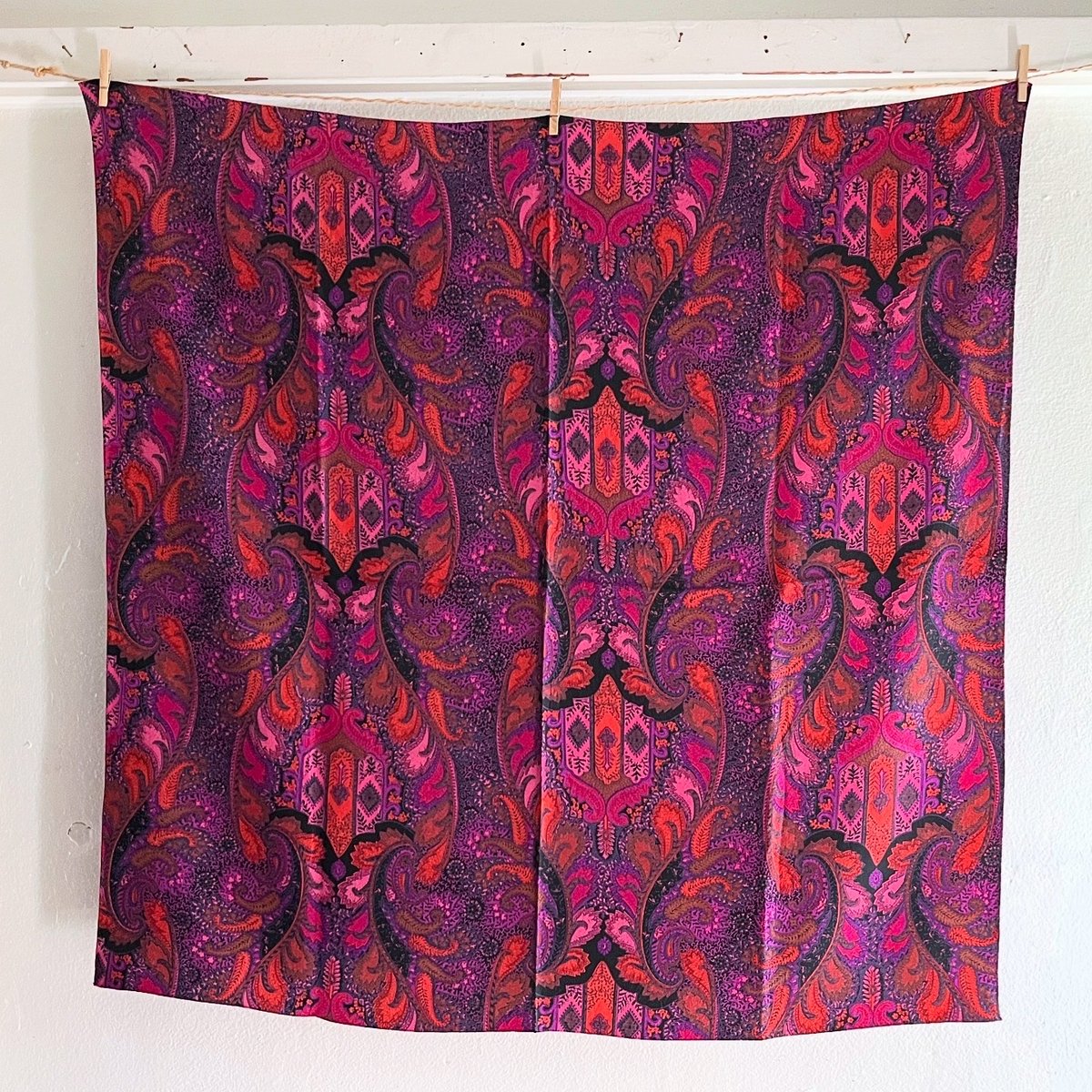 フランス製ヴィンテージ生地のシルクスカーフ（PINK*PURPLE*BLACK