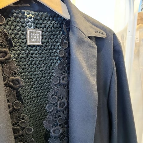 Ribbon Tie Vneck Lace VEST：スイス製ヴィンテージレース生地