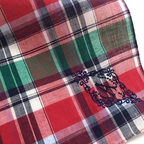 イニシャル刺繍チェックのハンカチ（RED*GREEN*NAVY）