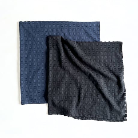 Block Dobby シアーコットン大判スカーフ（NAVY）