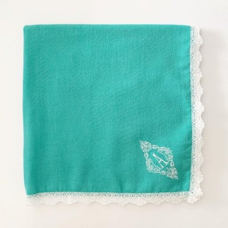 イニシャル刺繍ダブルガーゼレースハンカチ（GREEN）