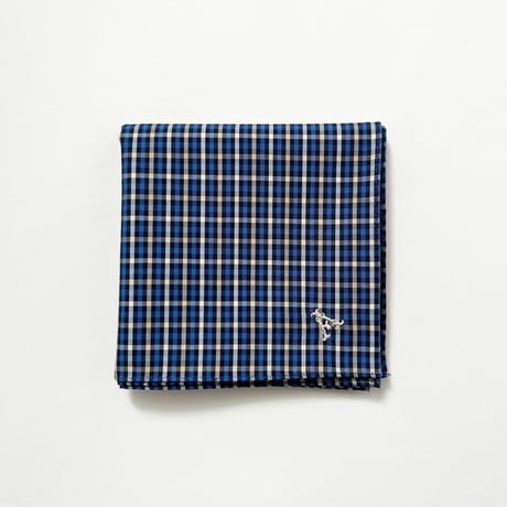 イニシャル刺繍チェックのハンカチ（BLUE*BLACK）