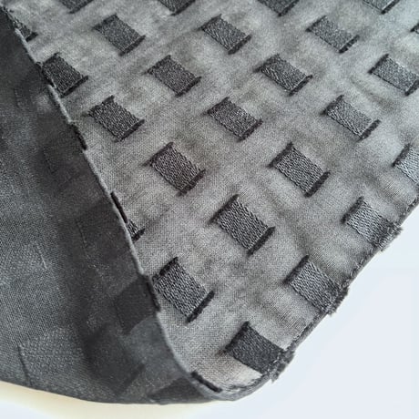 Block Dobby シアーコットン大判スカーフ（BLACK）