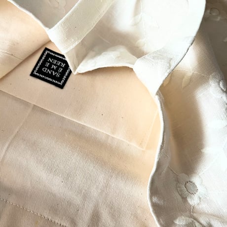 スイス製ヴィンテージ刺繍生地のショルダートートバッグ（WHITE * Floral Embroidery）
