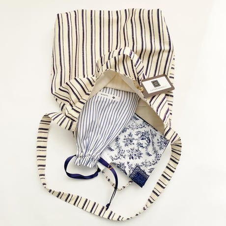 フランス製ヴィンテージ生地のショルダートートバッグ（IVORY * NAVY)