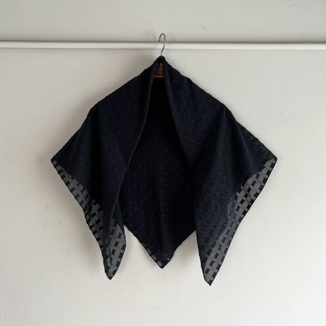 Block Dobby シアーコットン大判スカーフ（BLACK）