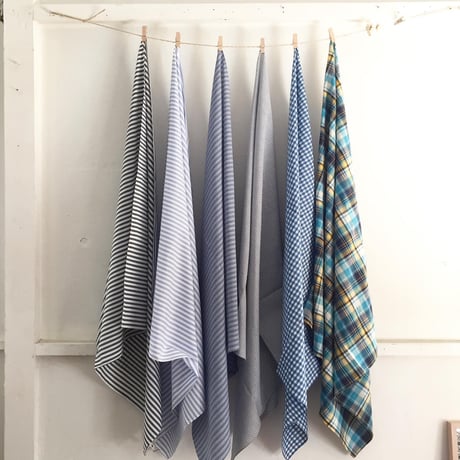 チェックのマルチクロス（BEIGE*NAVY*GREEN）スカーフ・風呂敷