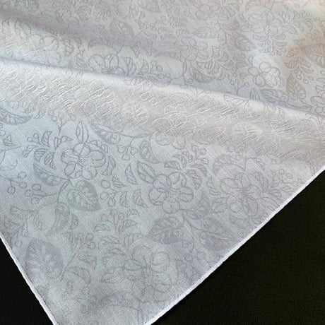 イニシャル刺繍ジャカード織ハンカチ（WHITE）