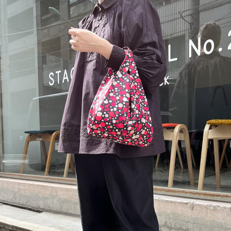 スイス製ヴィンテージシルク生地のドット柄バッグ（BLACK * Fuchsia PINK）