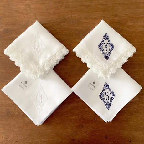 【予約注文】イニシャル刺繍レースハンカチ（NAVY）※発送予定日は商品説明をご確認ください / ブライダルハンカチ