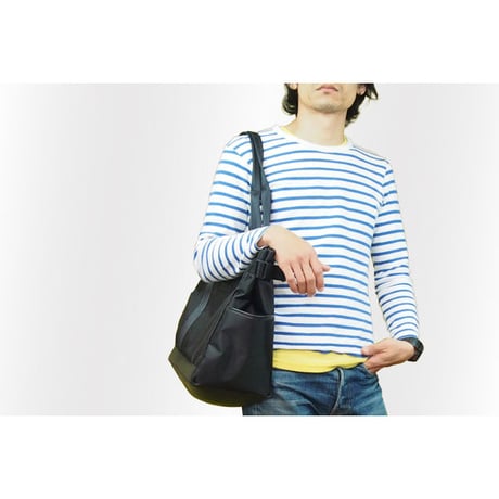 B Wide Tote Bag w/ nylon100